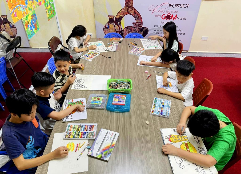 Hình ảnh lớp học Mỹ thuật dành cho thiếu nhi